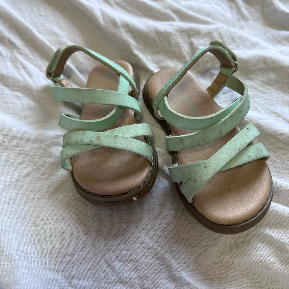 Baby girl cat & jack Sandals